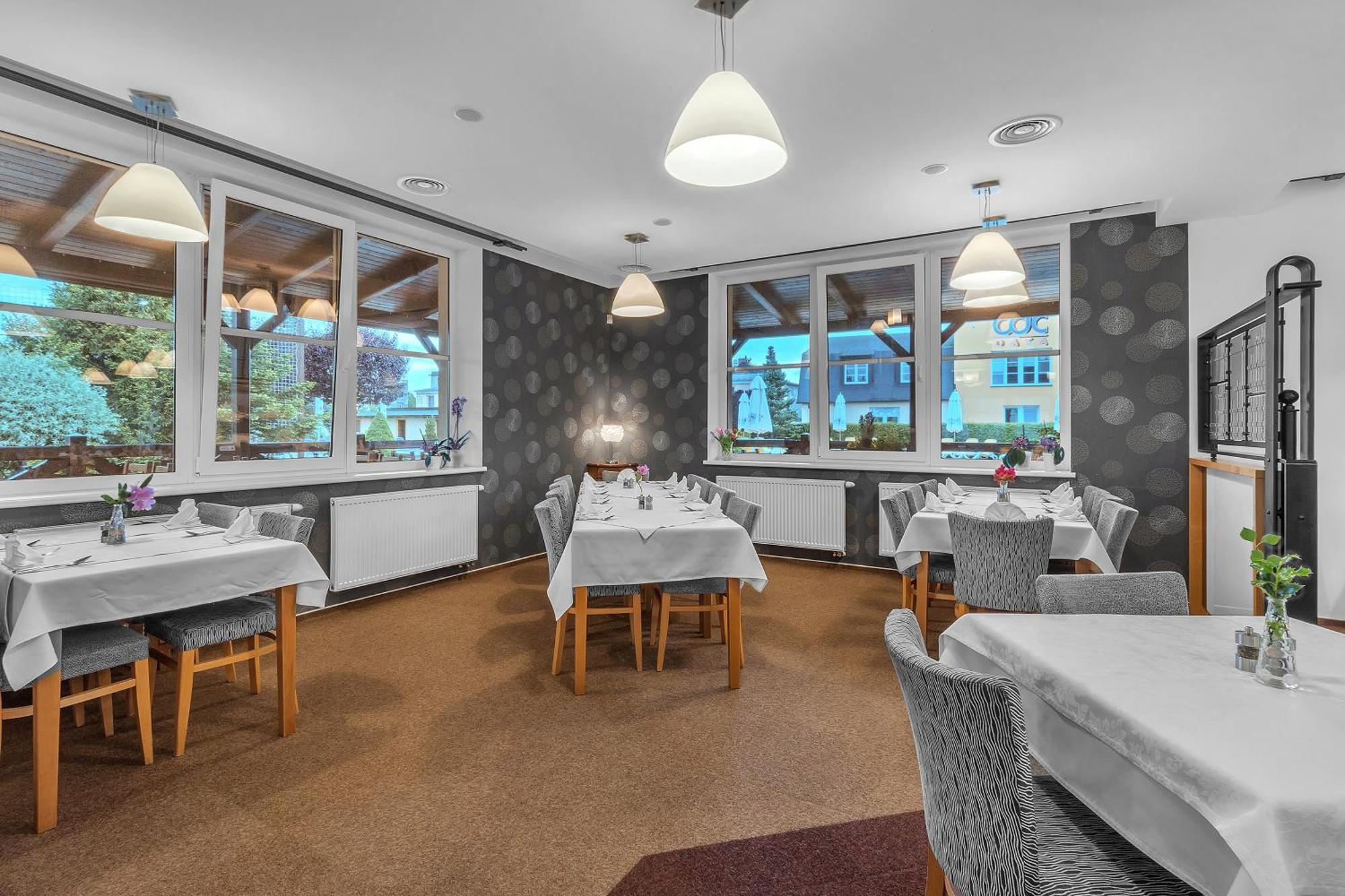 Hotel Za Vodou Dvůr Králové nad Labem Zewnętrze zdjęcie